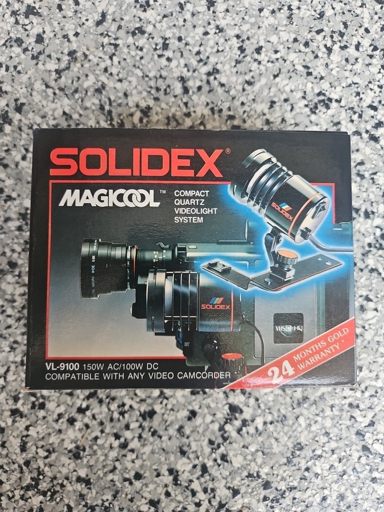 Solidex Magicool Model VL-9100 Camcorder Light BRAND NEW