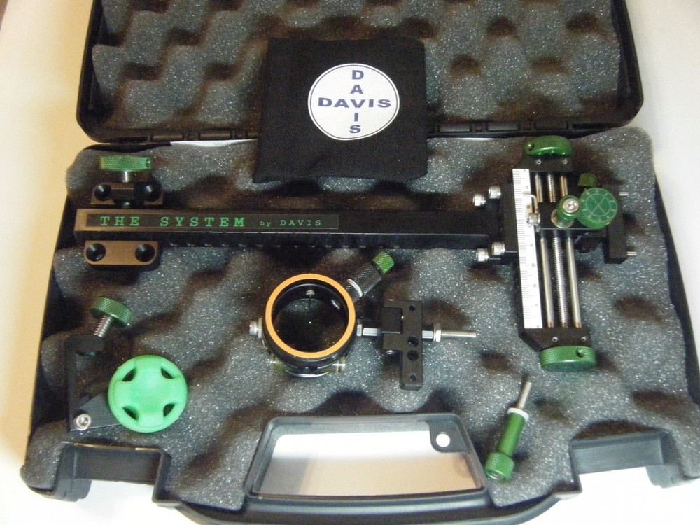 4" DAVIS TARGET SIGHT- Single knob-8.5 -black/green knobs-scope .010 green.