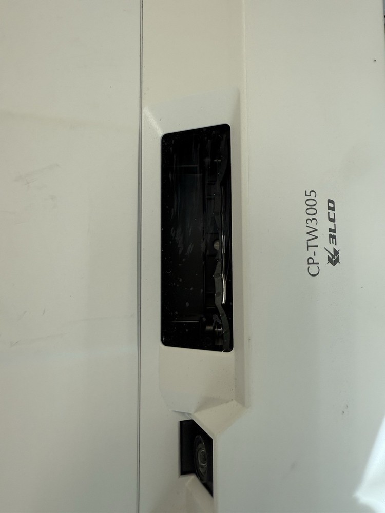 Hitachi CP-TW3005 3LCD Projector