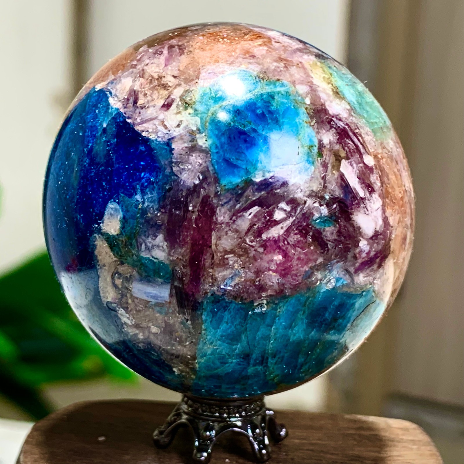 156G Natural Blue Aptite +Sun Stone purple lepidolite Sphere mineral sample