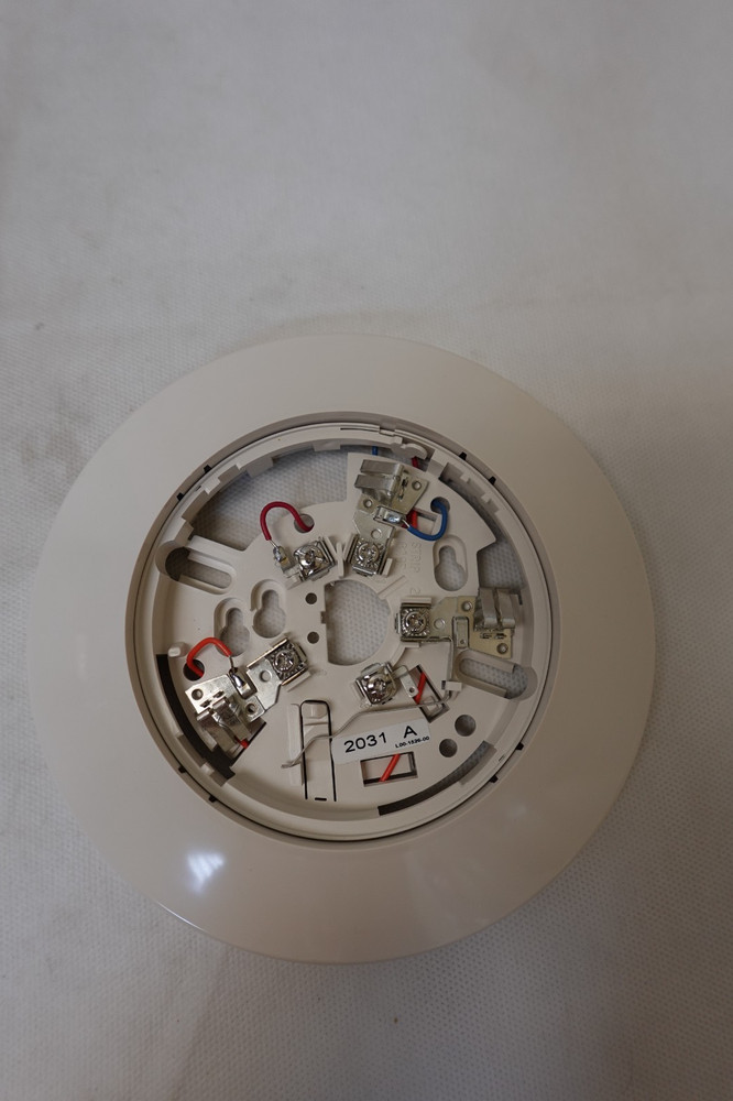 Smoke Detector Base, 6", 4 Wire W/Relay, 24 Volt. System Sensor Model #B112LP