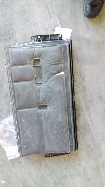 TESLA S 2016 2016 Air Shutter 3125229