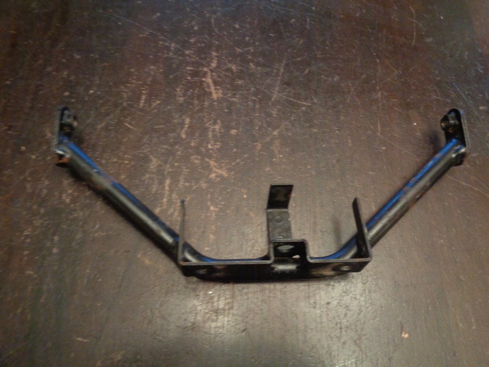 08 Kawasaki KFX450R Headlight Bracket B5600