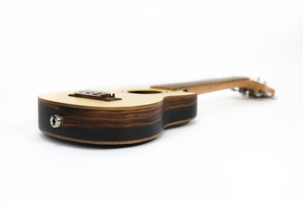 Solid Sitka/Ebony Super Soprano Uke US490CTE