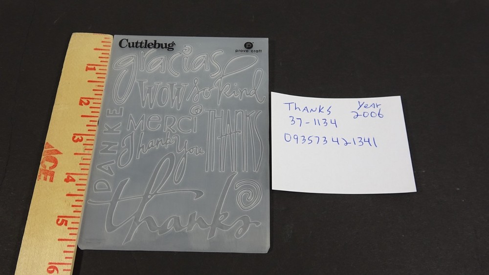 Cuttlebug Provo Craft Embossing Folder Thanks 37-1134