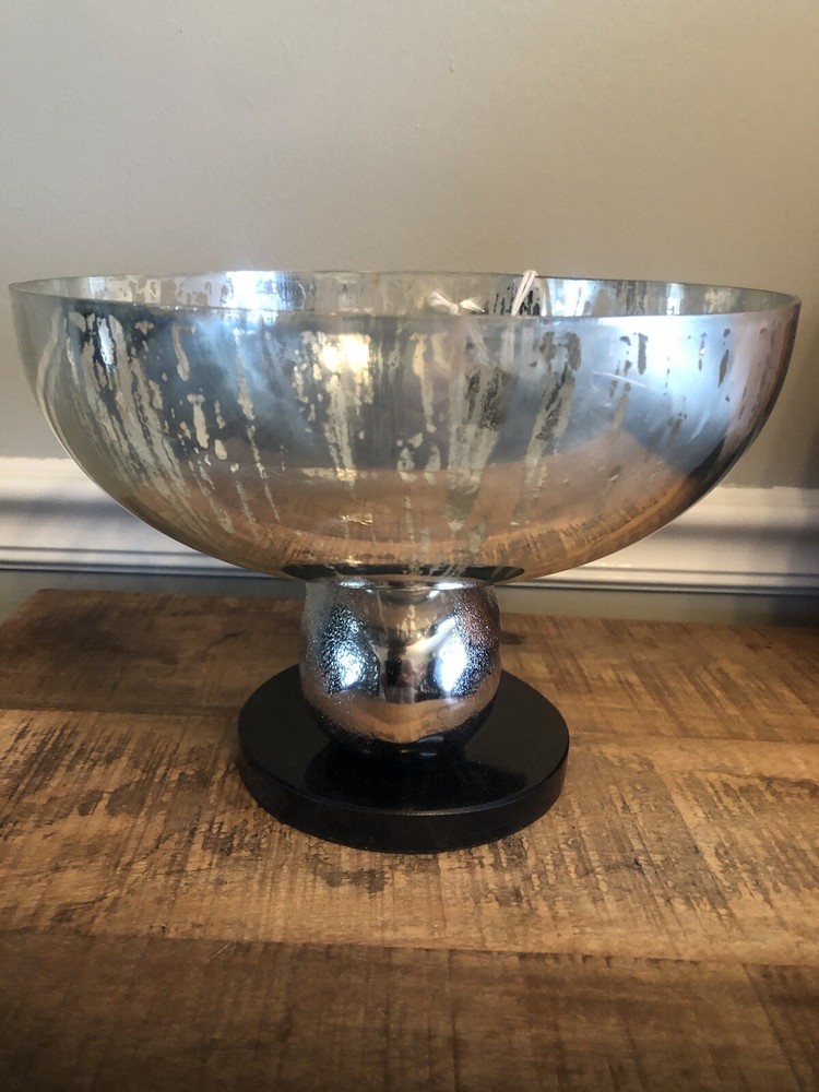 Halloween Serving Bowl With Skull Base