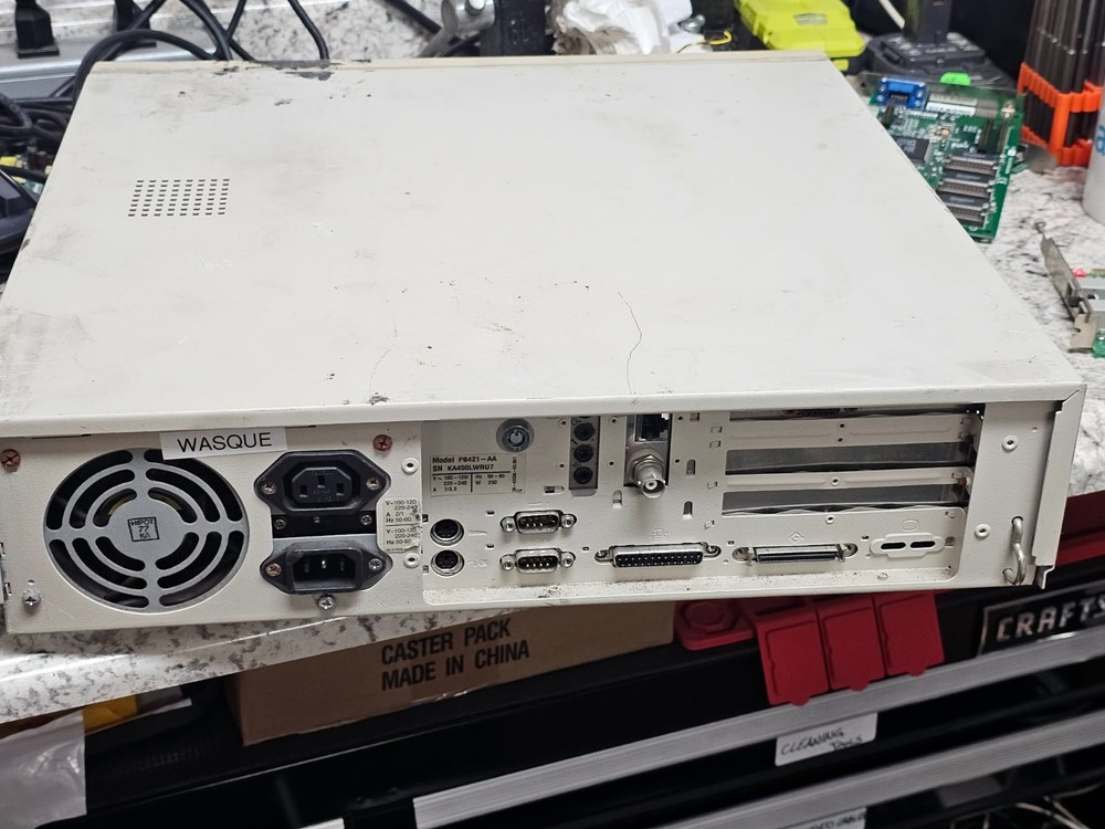 Vintage Digital DEC AlphaStation 200 4/166 Computer Workstation Alpha Tech Spec