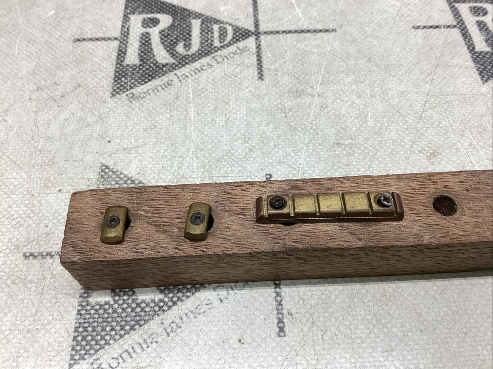 80’s Brass Guitar Nut String Tree Set 1.72”