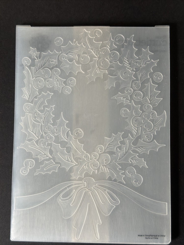 Anna Griffin Cuttlebug Holly Wreath 5" x 7" Embossing Folder and Border