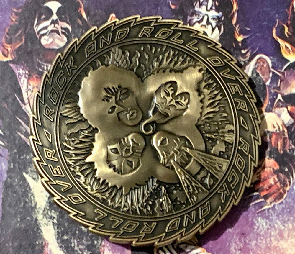KISS ROCK AND ROLL OVER COLLECTIBLE BELT BUCKLE ACE, PETER, GENE & PAUL #18/25
