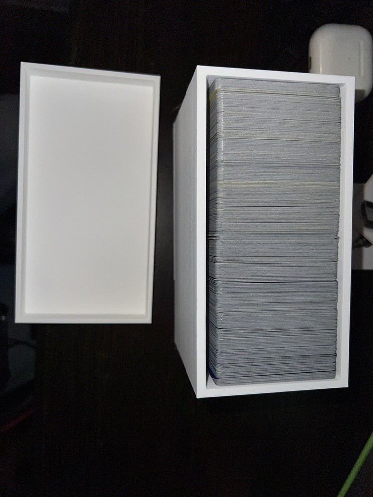 3D Printed Customizable Bulk Box. Holds 400 Cards, Customizable Colors.