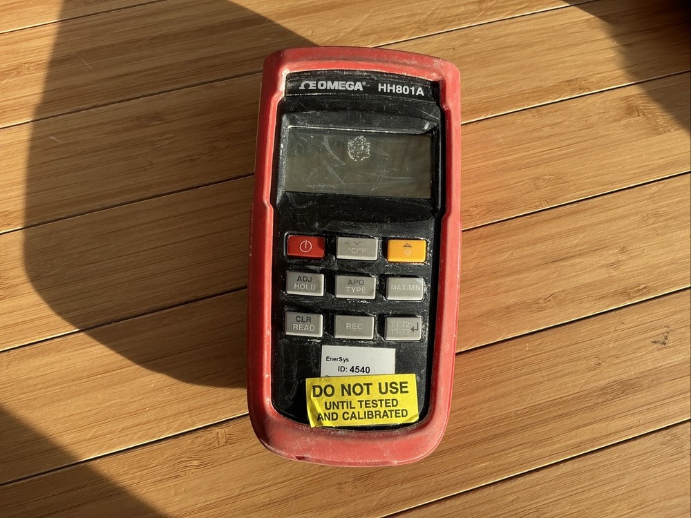 READ** Omega HH801A Digital Thermometer Dual Input Type K J T E Temp Meter