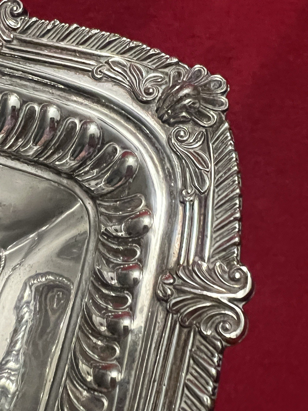 Large George III Old Sheffield Plated Handled Cake Basket W/Shell Border C.1810s