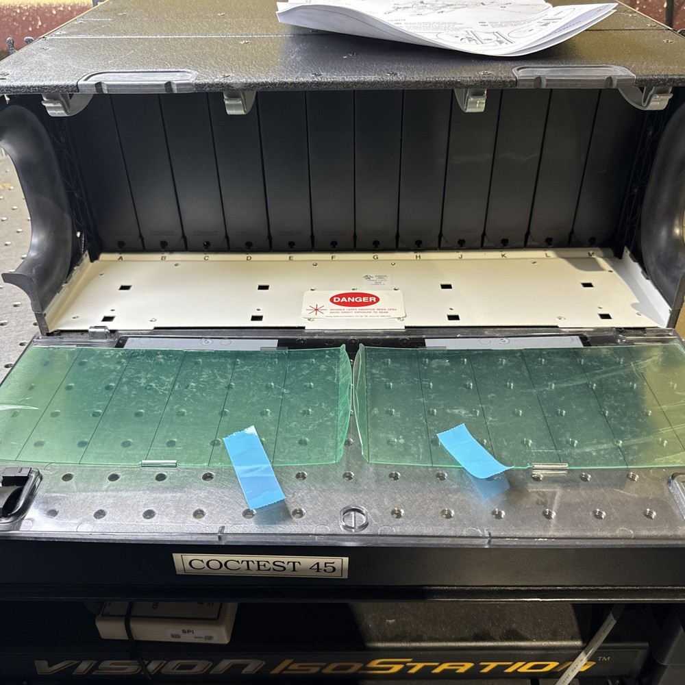 Corning CCH-04U Fiber Distribution Panel 4RU 12 Position Empty