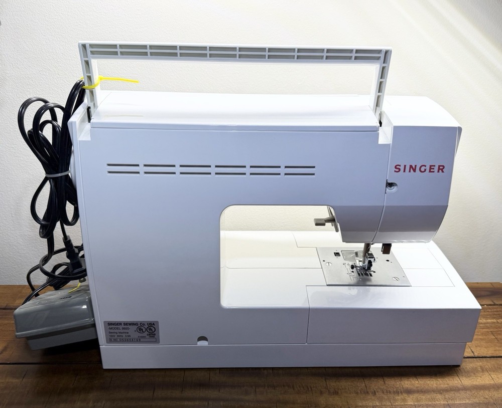 SINGER QUANTUM 9920 Sewing Machine Untested
