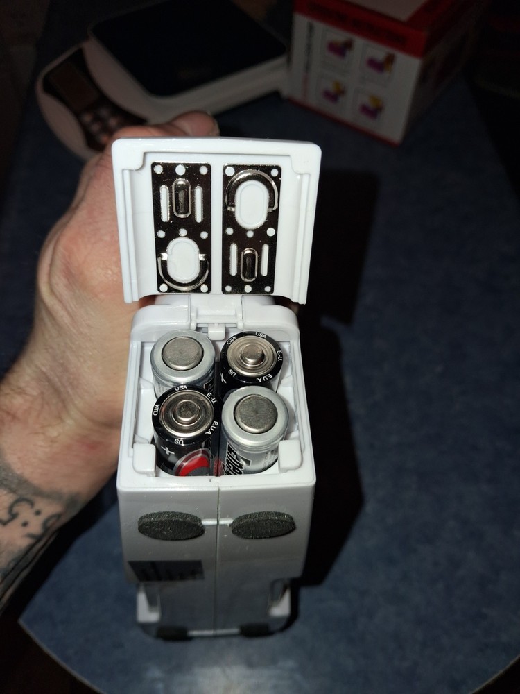 SINGER Stitch Quick Plus Cordless Handheld Portable Mending Machine Working