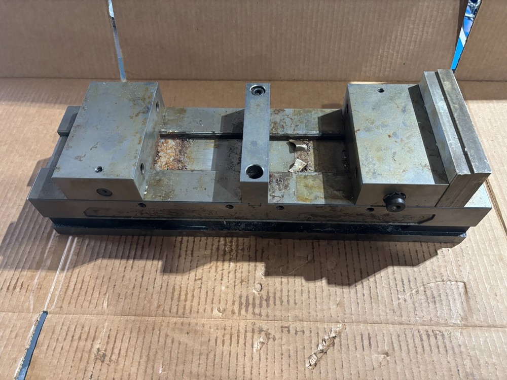 Used Glacern GDV-620FE 6" Precision Double Vise