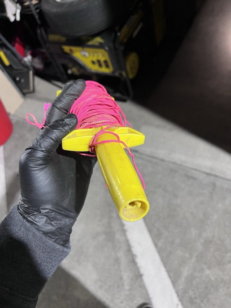 PRO STRINGLINER w/PINK STRING/CONSTRUCTION LINE USED