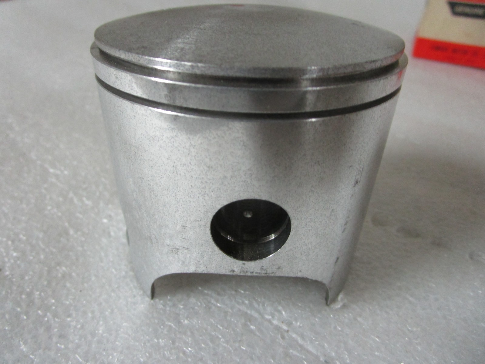 OEM NOS Yamaha Oversize 0.50 Piston 445-11636-00-00