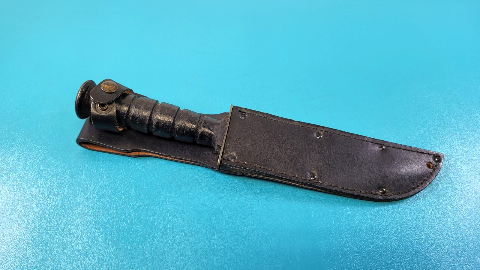 Vintage US Military Ontario Mark 2 Fighting Knife + Black Sheath TR720