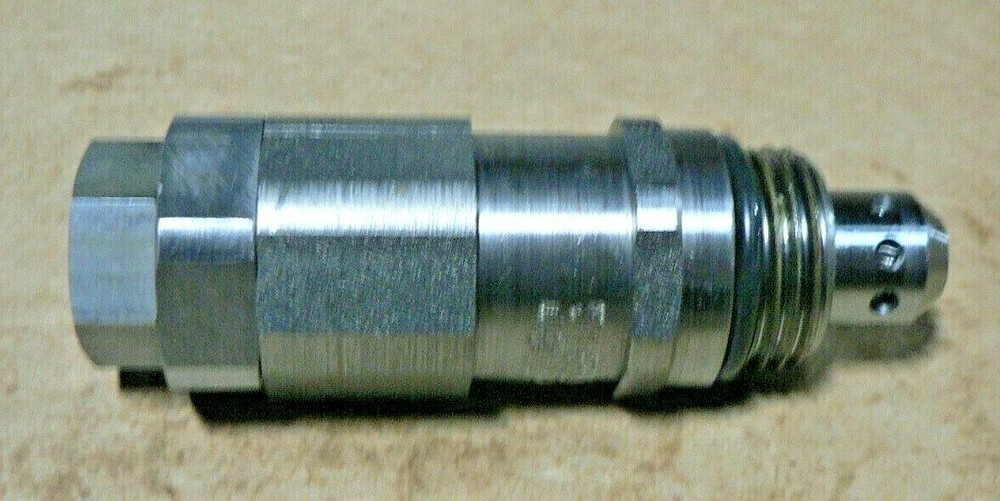 JLG 8035840 VALVE ASSEMBLY