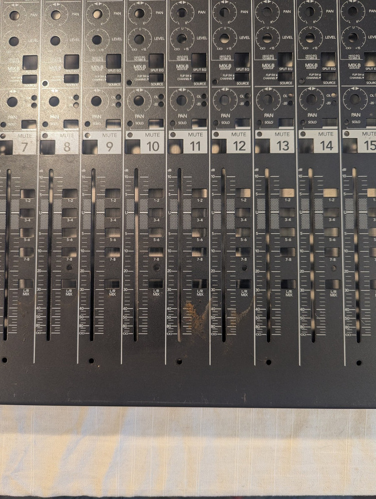 Mackie 32-8 Analog Mixing Console Main Panel, Chassis