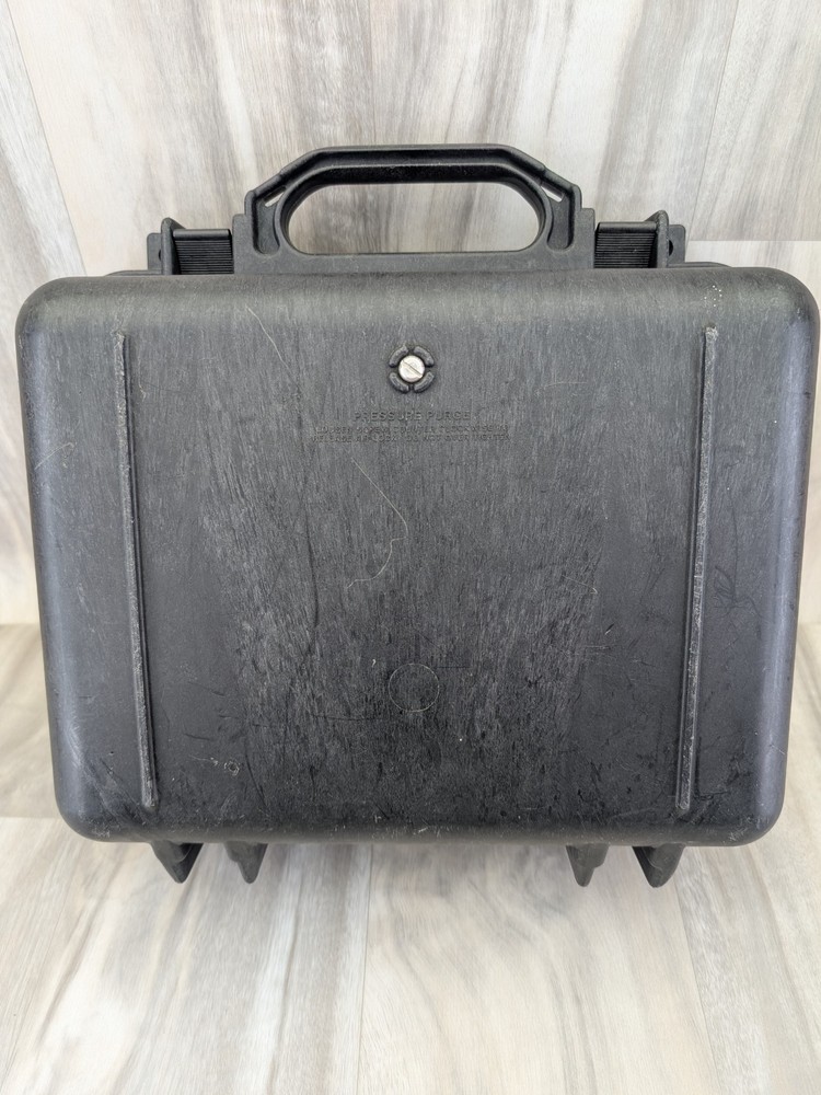 AS IS - UNTESTED Counter Surveillance Electronics Kit Bug Sweep RF Locator Used