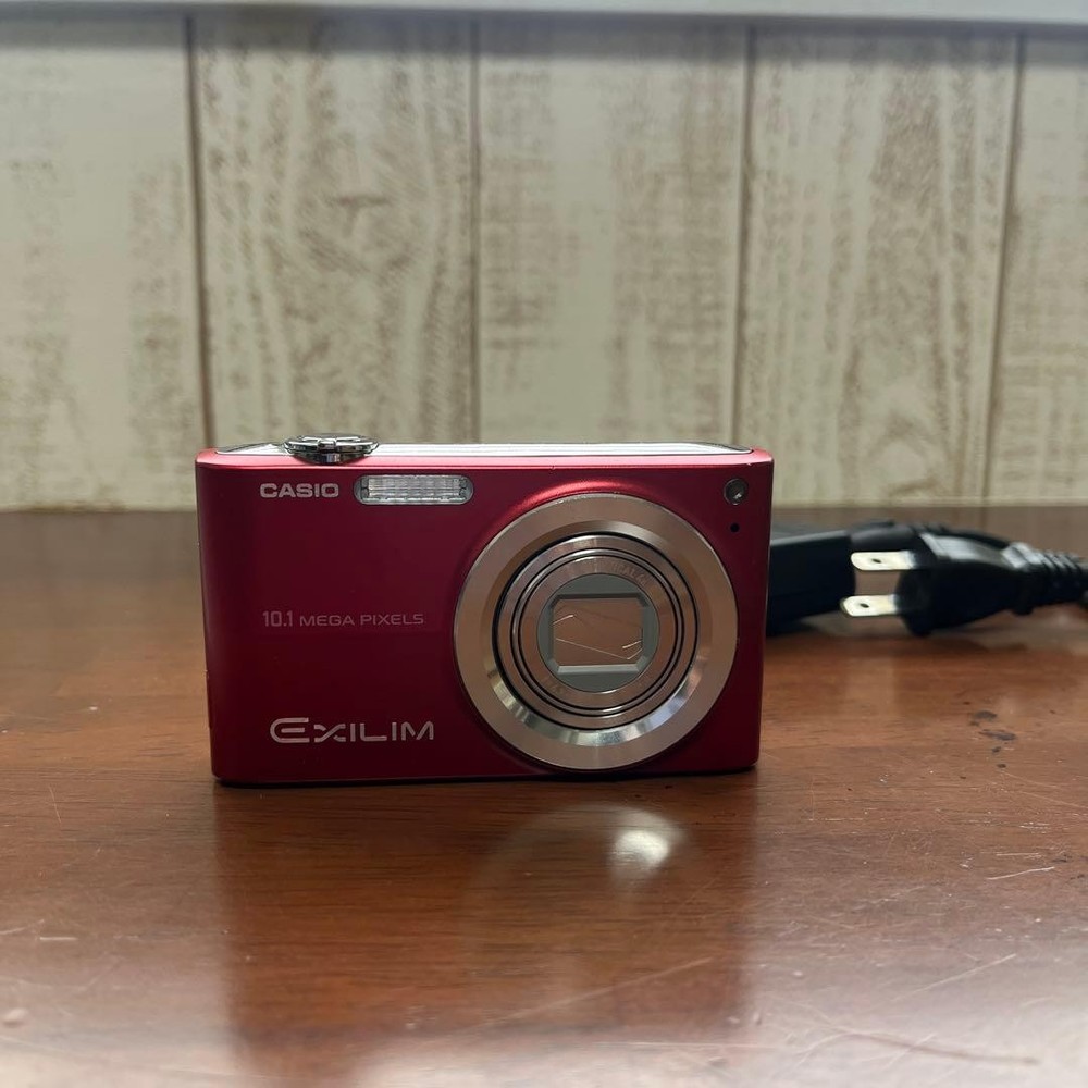 Casio EXILIM Compact Digital Camera Red 10.1 Megapixels Tested