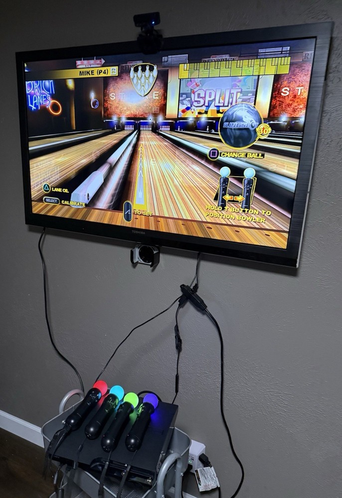 PlayStation 3 Move Bundle: 6 Controllers, Camera, Chargers, 2 Move-enabled games