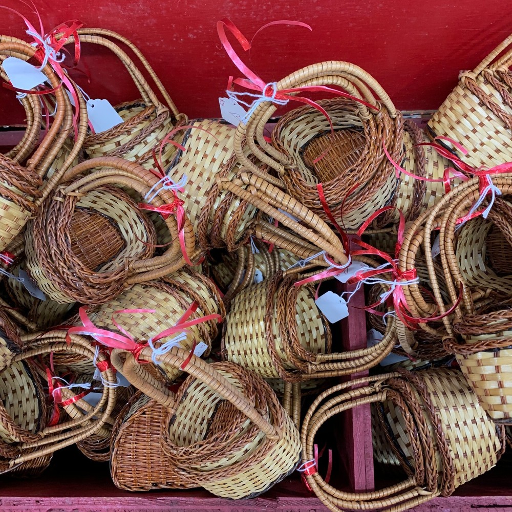 Multi Avail: Nesting Heart Woven Wicker 3-Basket Set Small Mini Gift with Handle