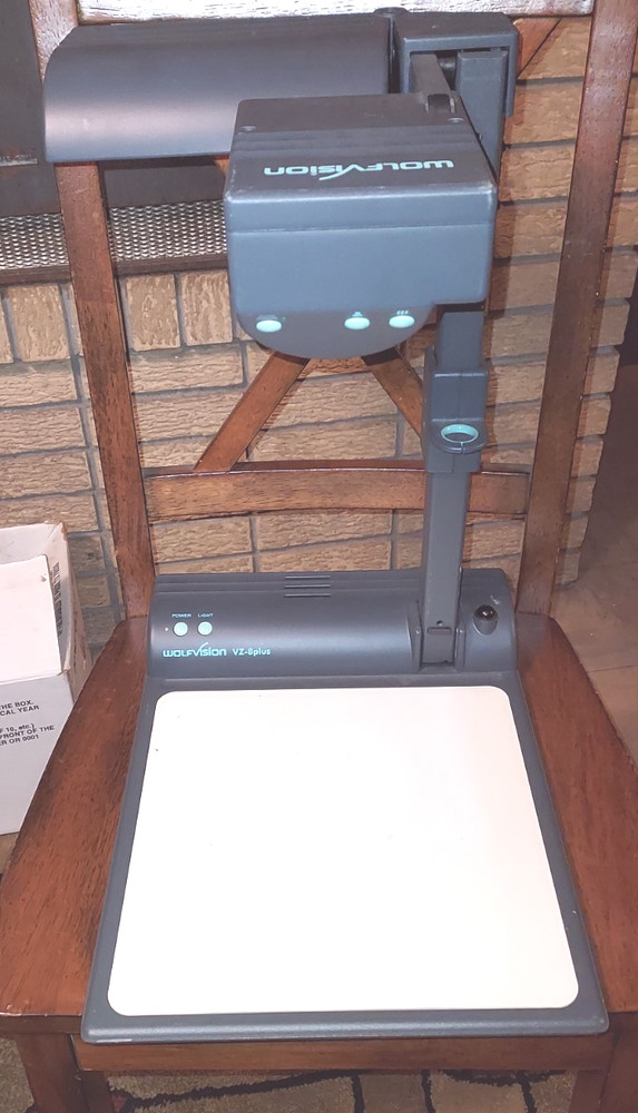 WOLFVISION VZ-8plus PROJECTER