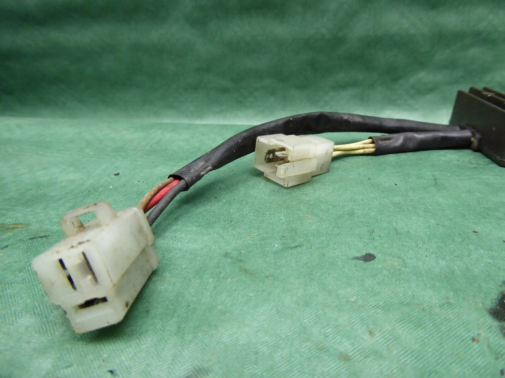 YAMAHA RD125 LC 10W ALTERNATOR RECTIFIER (int.ec) Controller