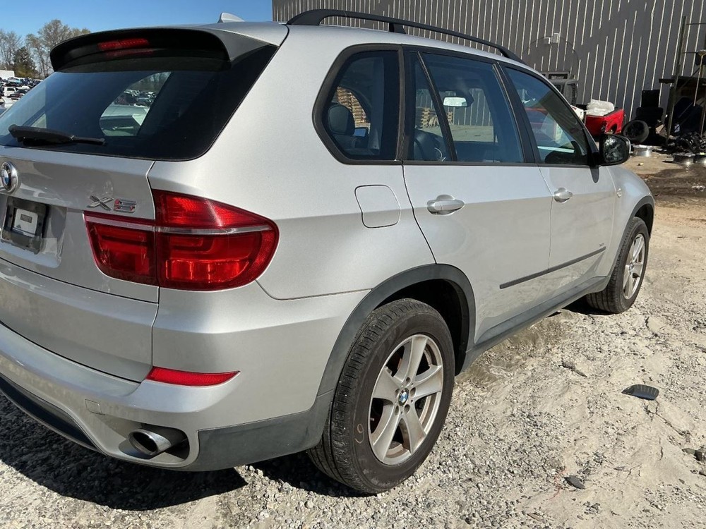 X5 2013 Glove Box 4999728