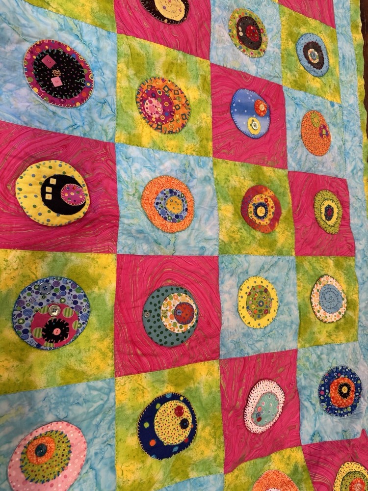 Handmade Patchwork Quilt Multicolor Abstract Pattern Circular Design