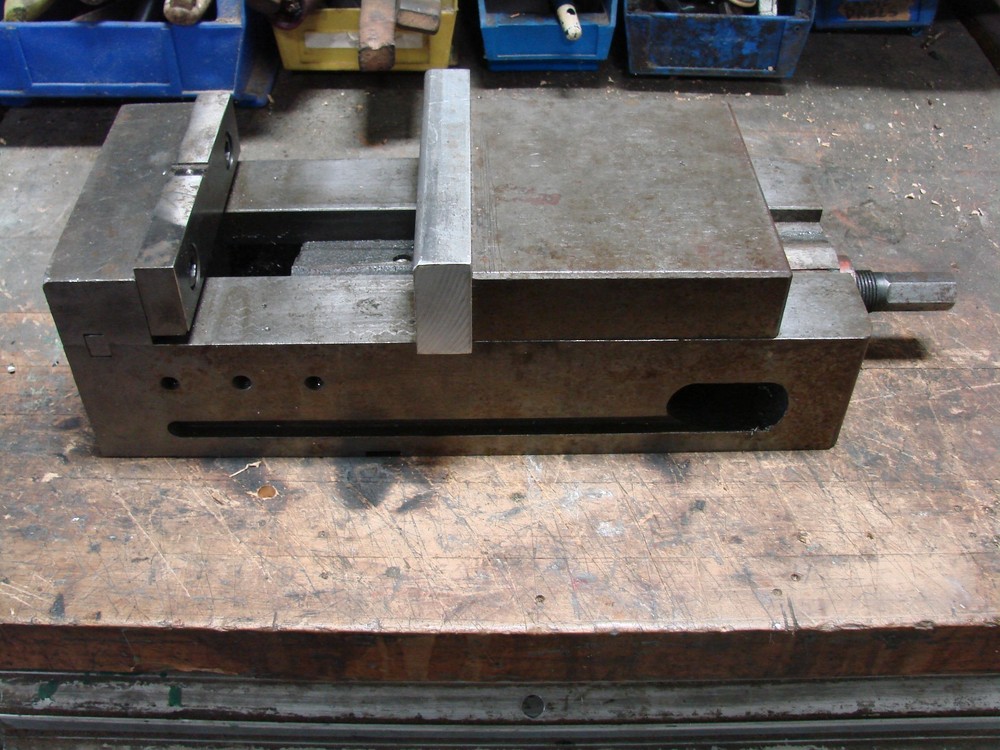 6" MACHINE VISE