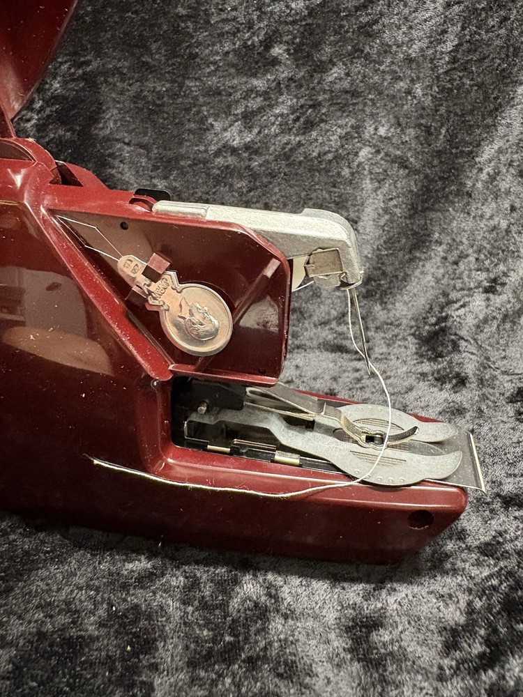 Vintage Model B100A Singer Button Magic Hand Held Button Sewer Original Box