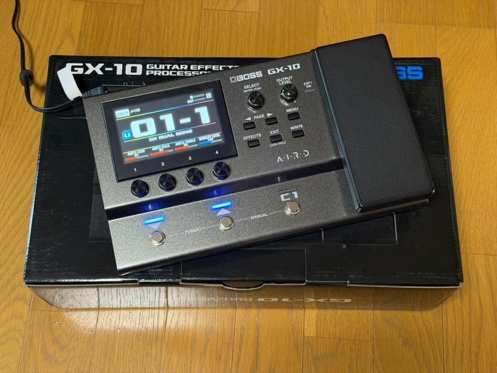 BOSS GX 10 Guitar Effects Processor Multi Effects Unit with Original Box