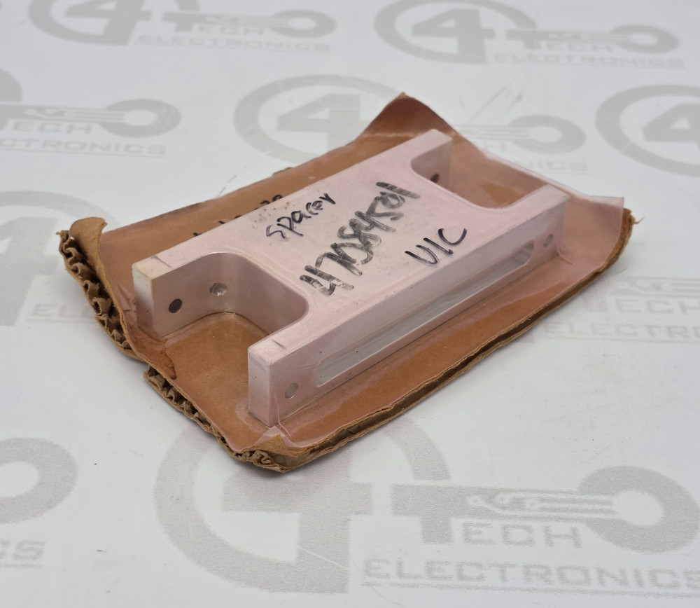 Universal Instruments Spacer 47084501