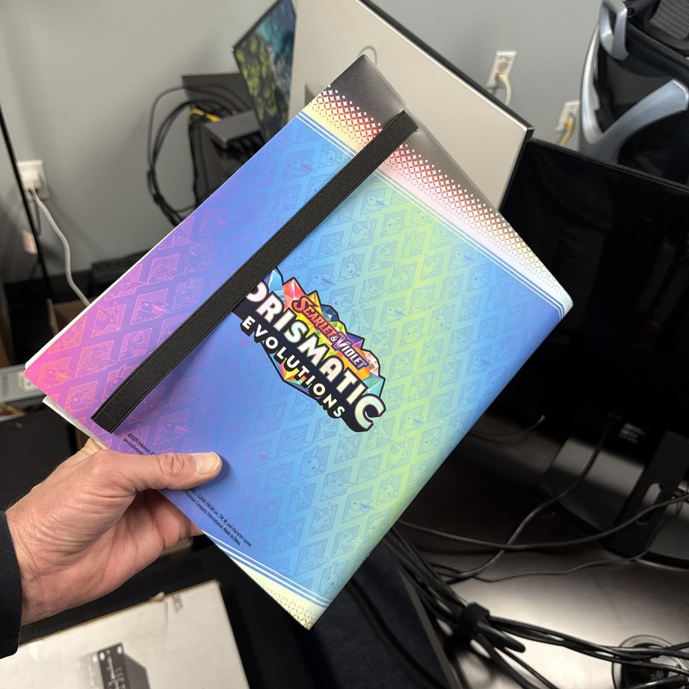 Prismatic Evolution (BINDER ONLY) New Free Ship