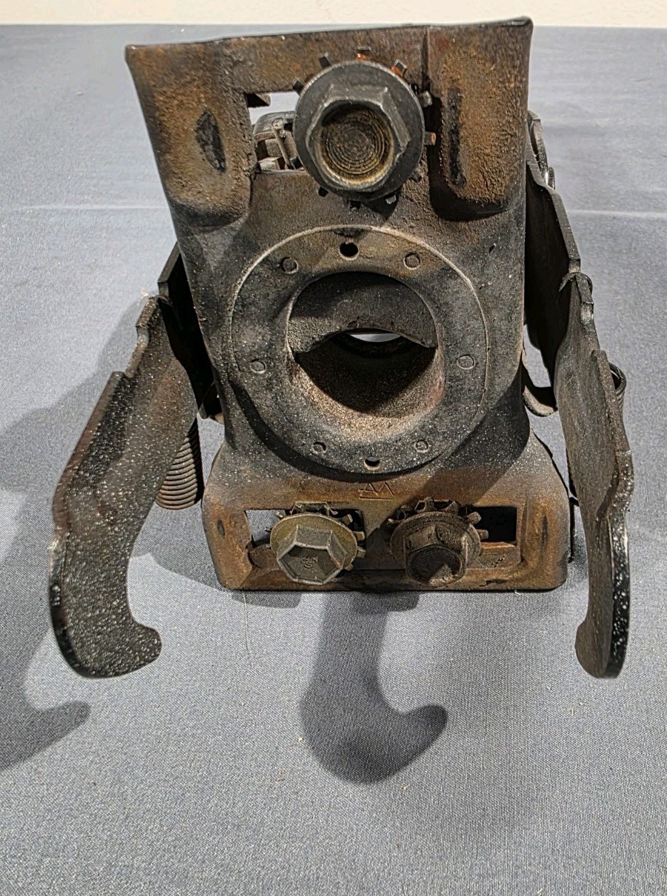 OEM FORD FALCON HOOD LATCH 1964 64 1965 65 DRY CLIMATE VEHICLE SPRINT RANCHERO