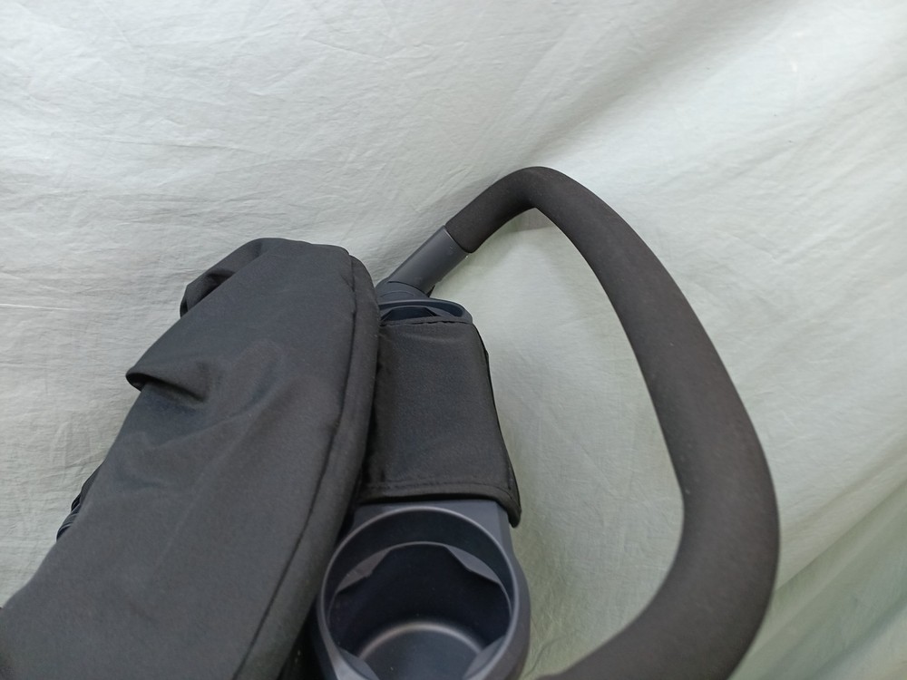 Chicco Bravo Standard Stroller Gray/Black Single Seat Folding Adjustable Handles