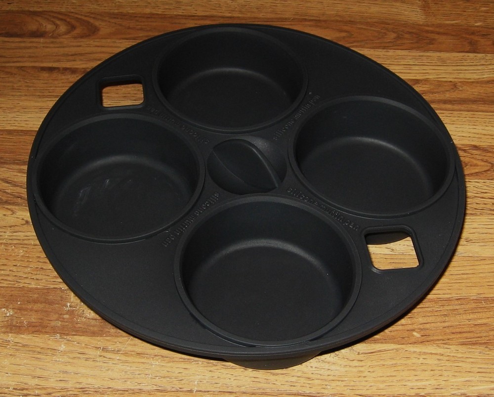 Range Mate Microwave Cooker With 2 Inserts/Red & White/NO BOOK/Light Use