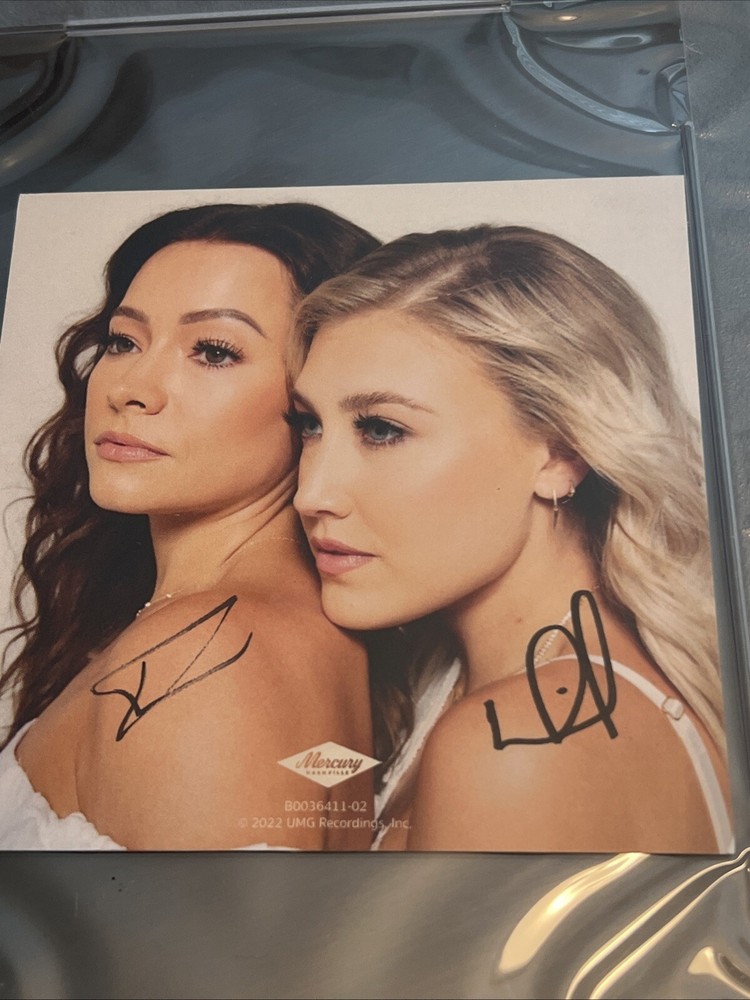 Maddie & Tae Signed cd Insert Vol 2 PSA!!