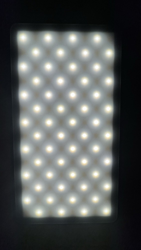 LED Mini Panel / Lume Cube LC-BLK Broadcast Desktop Lighting Kit.