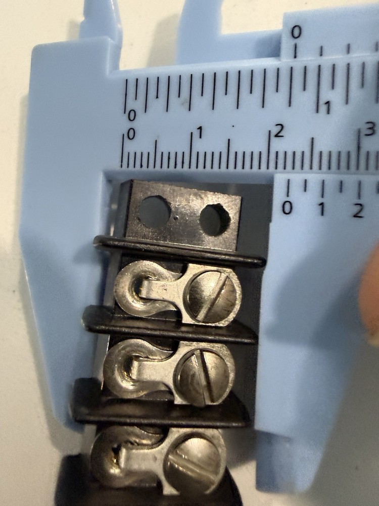 CINCH TERMINAL BLOCK BARRIERS (4 PCs)