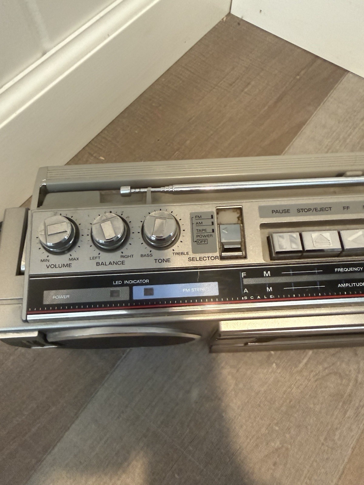 Panasonic RX-FM30 2-Way 4Speaker Ambience AM FM Stereo Cassette Recorder Boombox