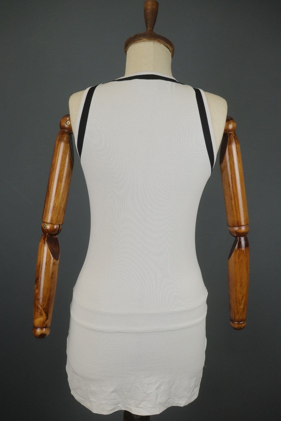 LACOSTE Sport White Black Stretch Sleeveless V-Neck 1/4 Zip Tennis Dress Size 40