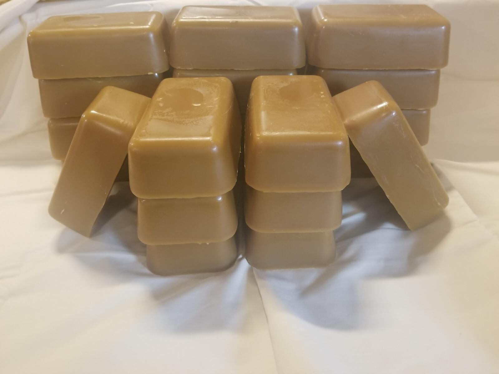 20-1 lb Blocks of 100% Pure Triple Filtered Yellow Beeswax(Bees Wax)USA