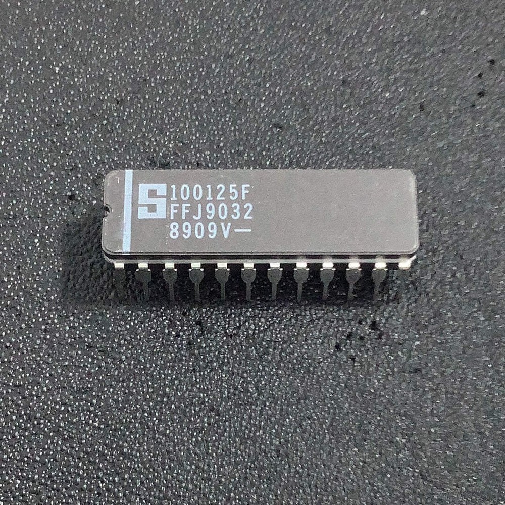 100125F - SIGNETICS - TRANSLATOR, ECL-TTL