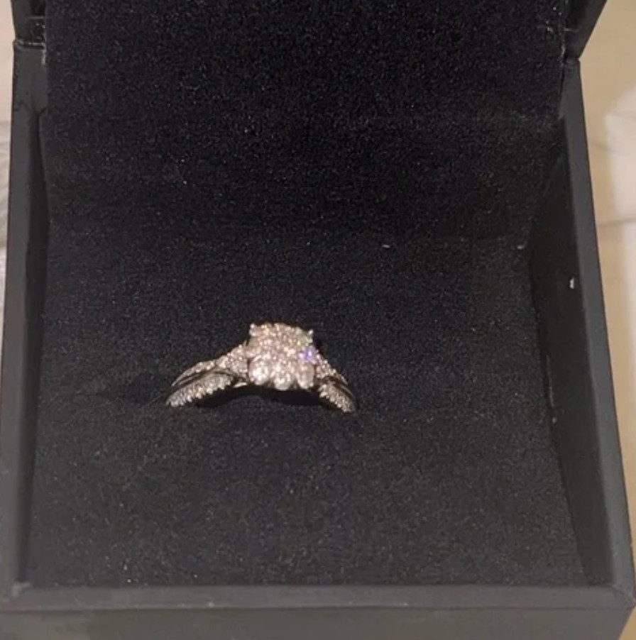 Kay 'Adore' Diamond Engagement Ring 1/2 Ct Tw Round-cut 10k White Gold Size 6